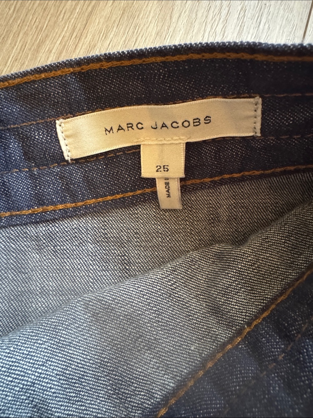 Marc Jacobs Color Warp Two Tone Denim Mini Skirt Blue Size 25 (US 2) - Picture 10 of 16
